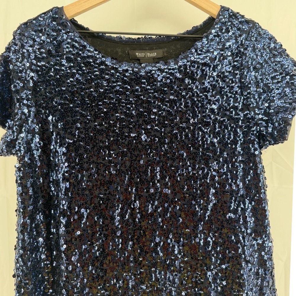 White House Black Market Glam Navy Blue Sequin Short Sleeve Blouse Top Medium - Picture 3 of 9